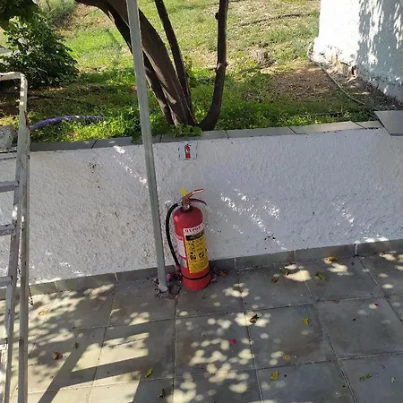 σπίτι - αγρόκτημα - δ γεωργά χατζηράση οδός χατζηράση Apartment *