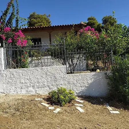 σπίτι - αγρόκτημα - δ γεωργά χατζηράση οδός χατζηράση Apartment Porto Heli