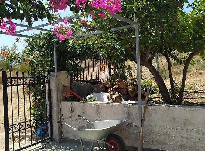 σπίτι - αγρόκτημα - δ γεωργά χατζηράση οδός χατζηράση